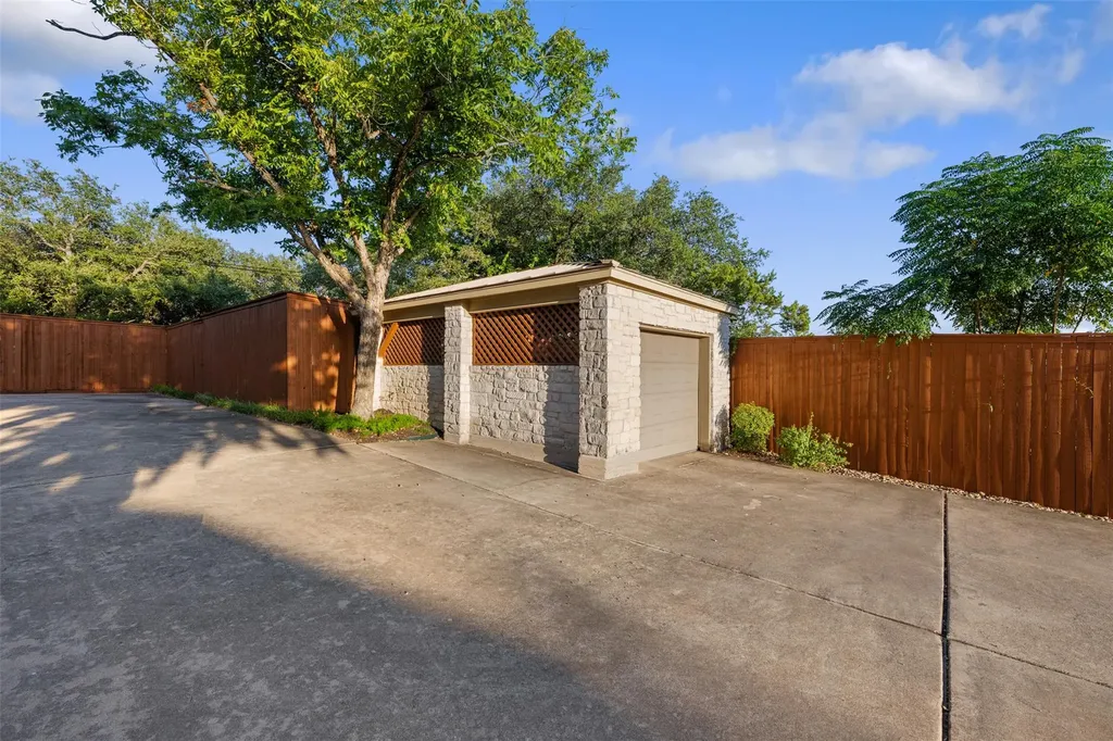 12609 Lyndon Drive Austin TX 78732