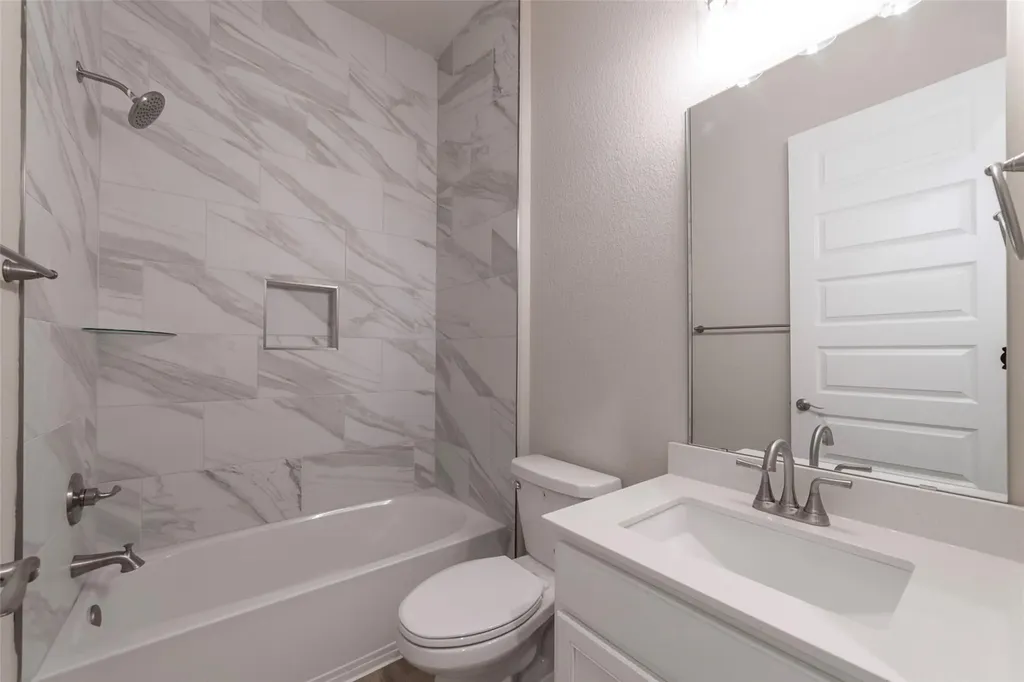 627 Birch Lane Cottonwood Shores TX 78657