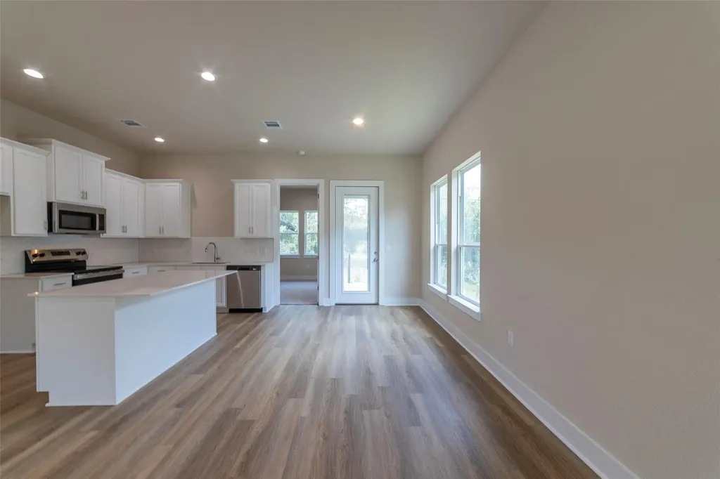 627 Birch Lane Cottonwood Shores TX 78657