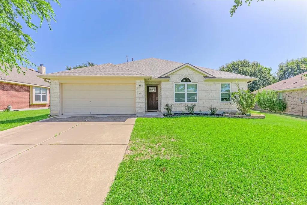1408 Ridgewood Drive Leander TX 78641