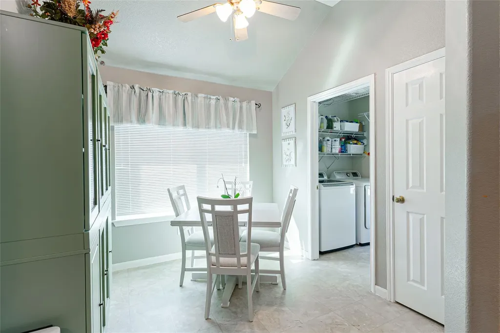 1408 Ridgewood Drive Leander TX 78641