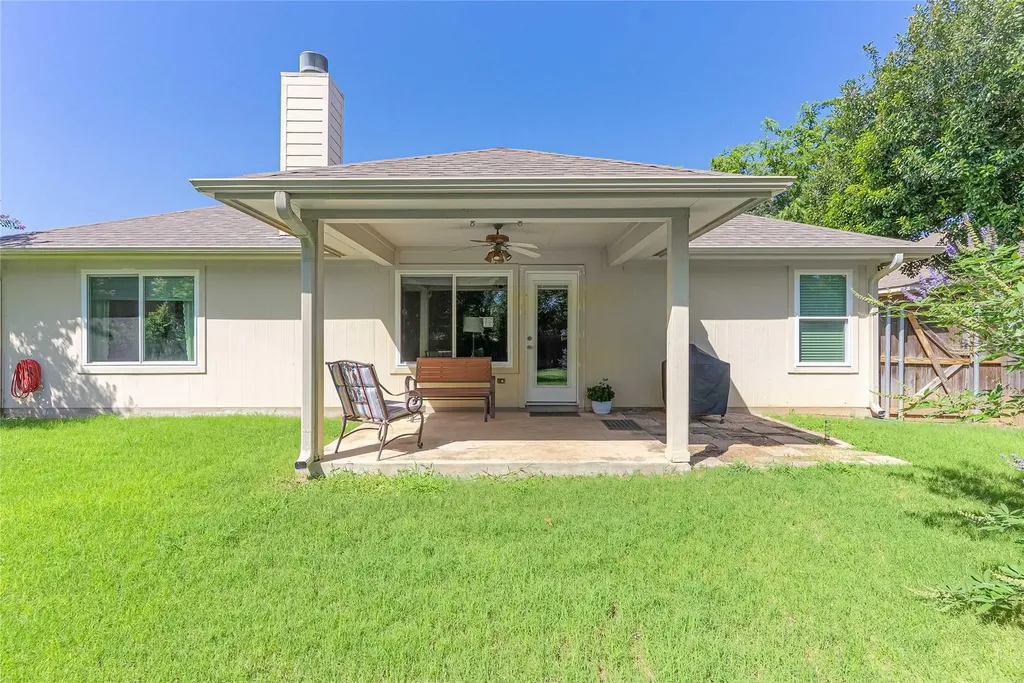 1408 Ridgewood Drive Leander TX 78641
