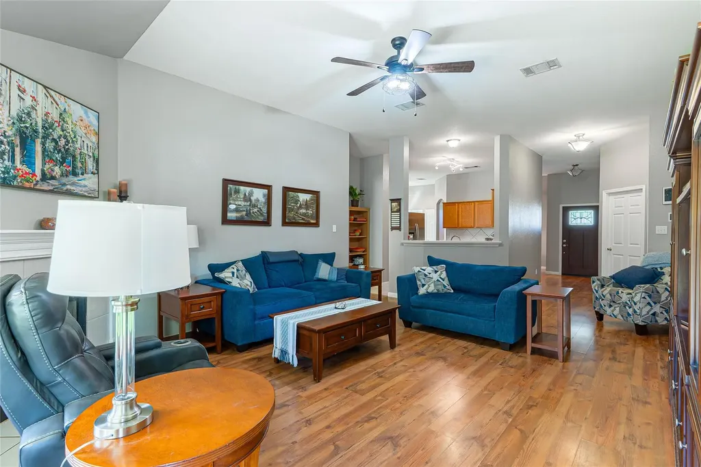 1408 Ridgewood Drive Leander TX 78641