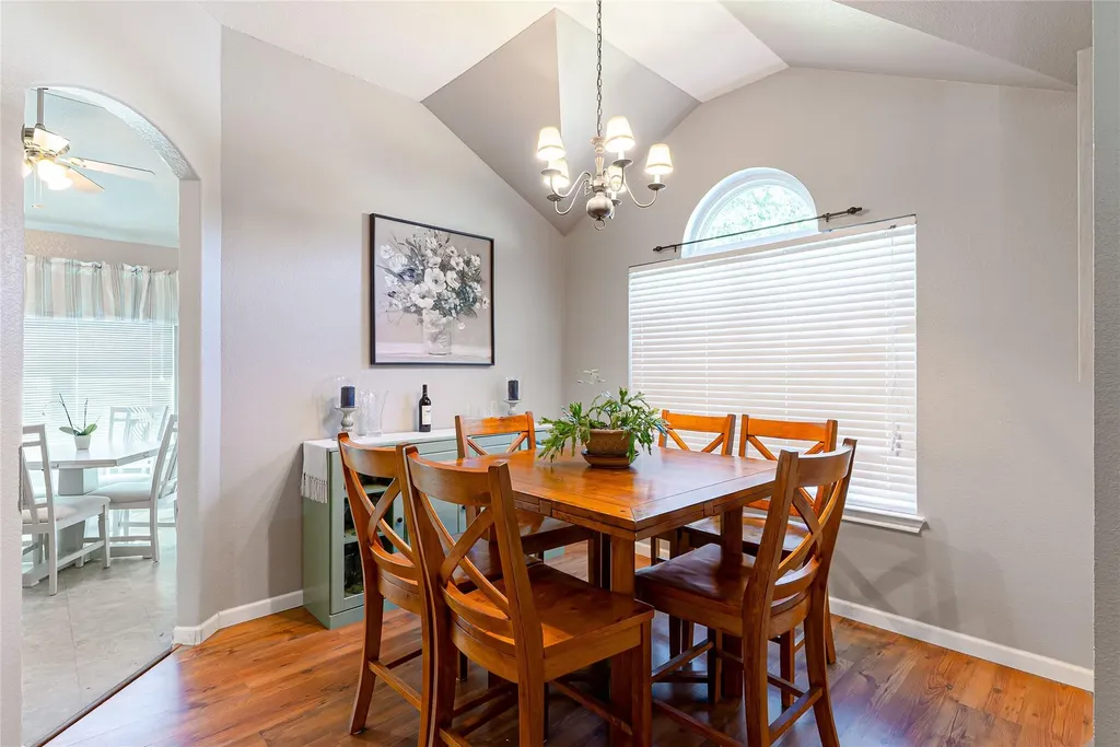 1408 Ridgewood Drive Leander TX 78641