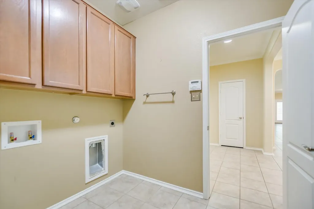 860 Water Hyacinth Loop Leander TX 78641