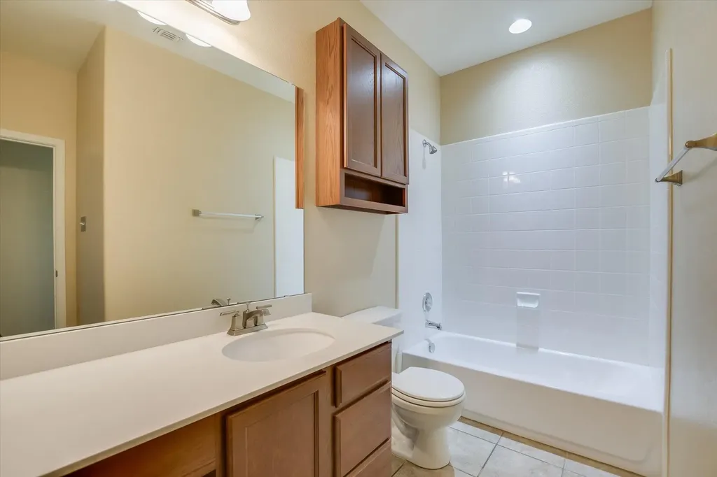 860 Water Hyacinth Loop Leander TX 78641