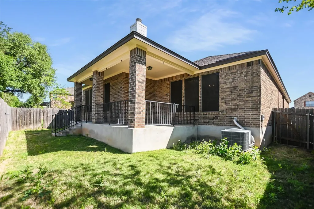860 Water Hyacinth Loop Leander TX 78641
