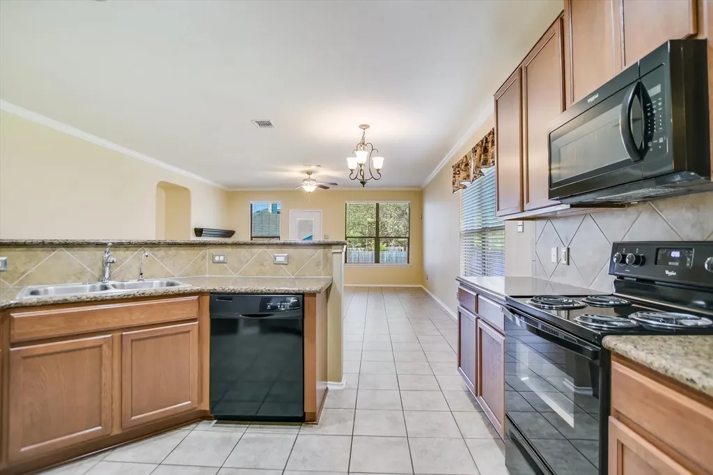 860 Water Hyacinth Loop Leander TX 78641