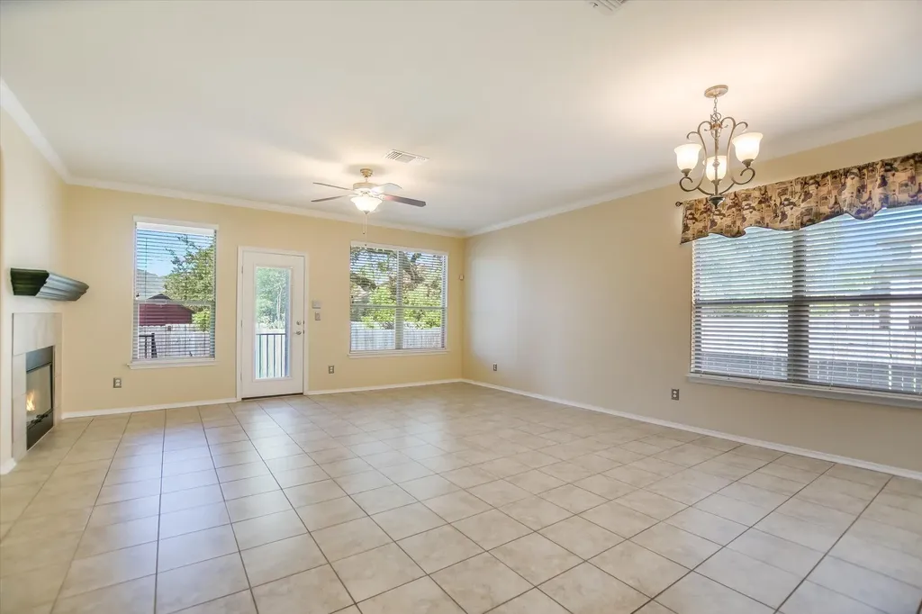 860 Water Hyacinth Loop Leander TX 78641
