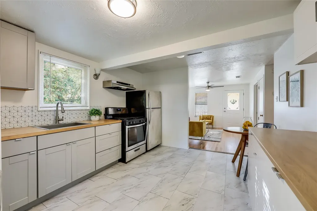 1908 E 21st Street Austin TX 78722