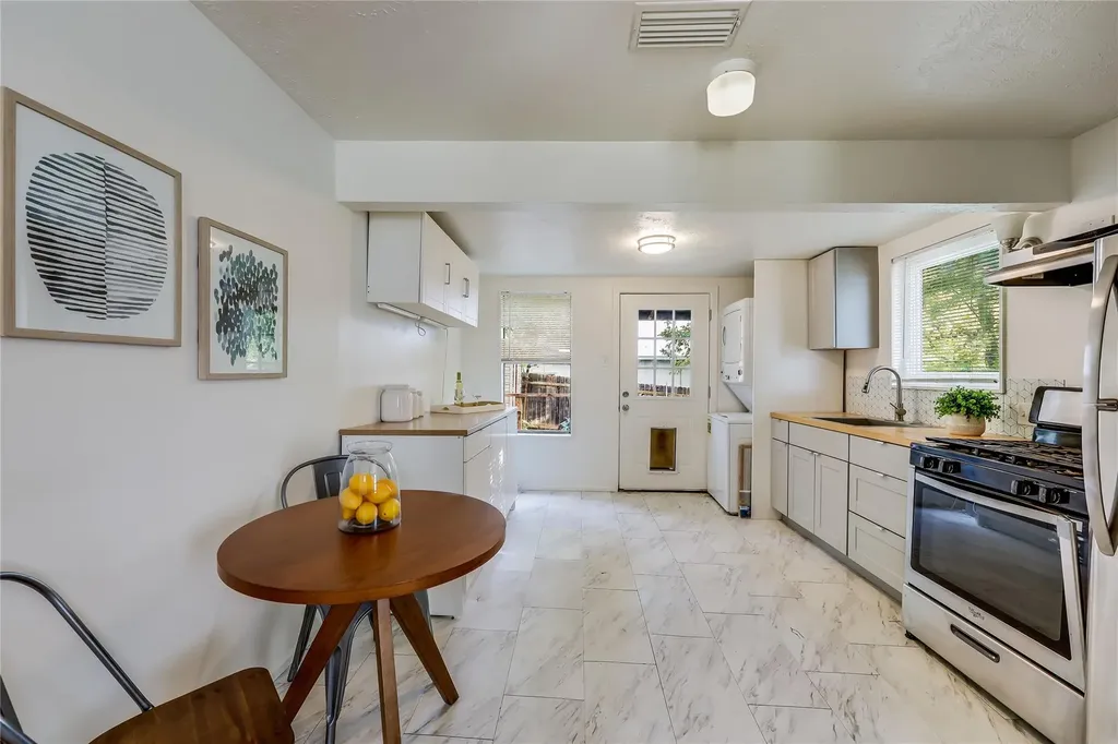 1908 E 21st Street Austin TX 78722