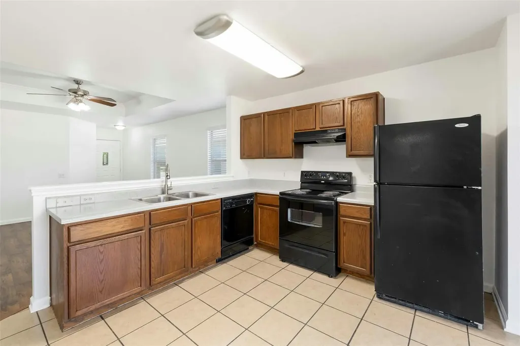 12524 Sky Harbor Drive Del Valle TX 78617