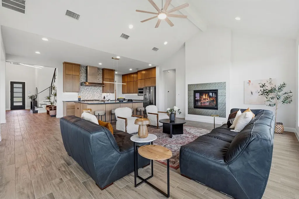 2414 Sunset Vista Circle Spicewood TX 78669