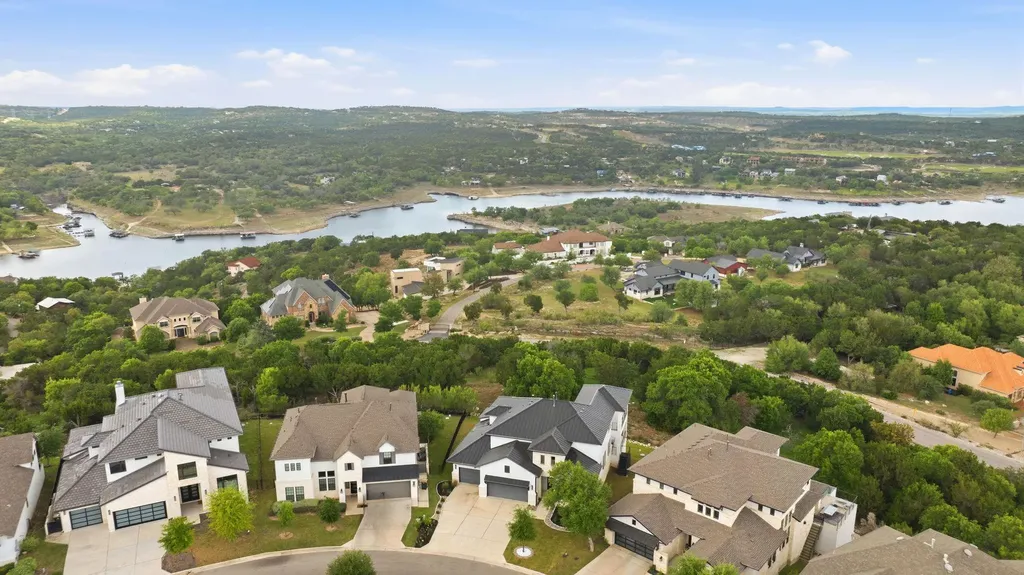 2414 Sunset Vista Circle Spicewood TX 78669