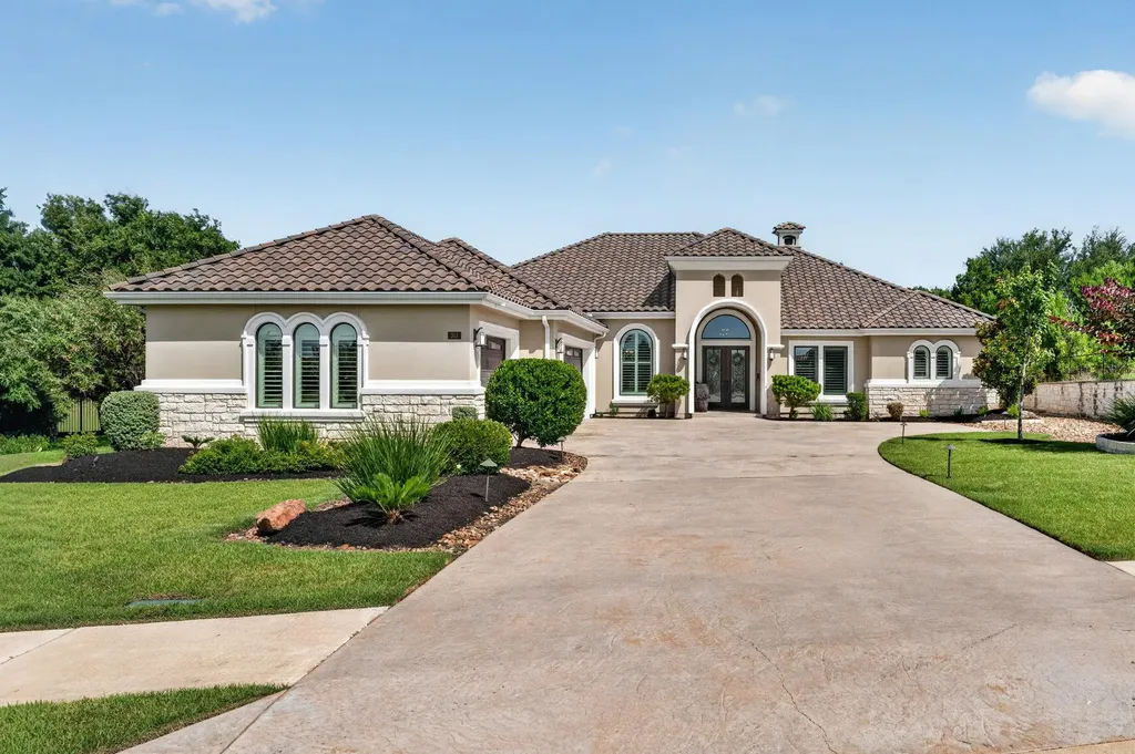 203 Golden Bear Drive Austin TX 78738