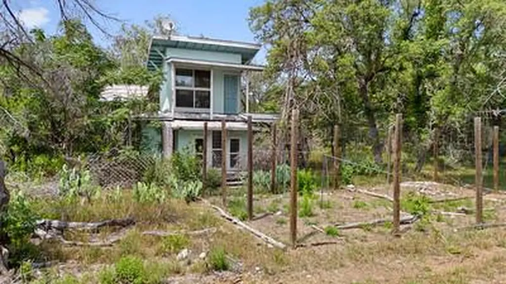 8801 Scarlet Circle Austin TX 78737