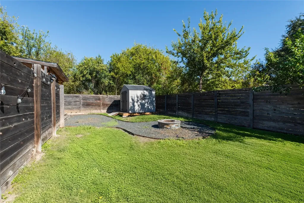7601 Bethune Avenue Austin TX 78752