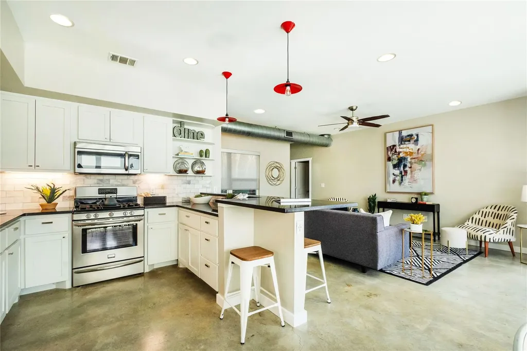 7601 Bethune Avenue Austin TX 78752