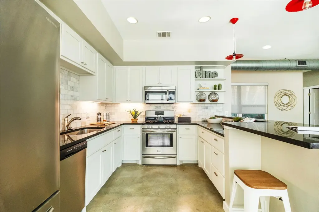 7601 Bethune Avenue Austin TX 78752