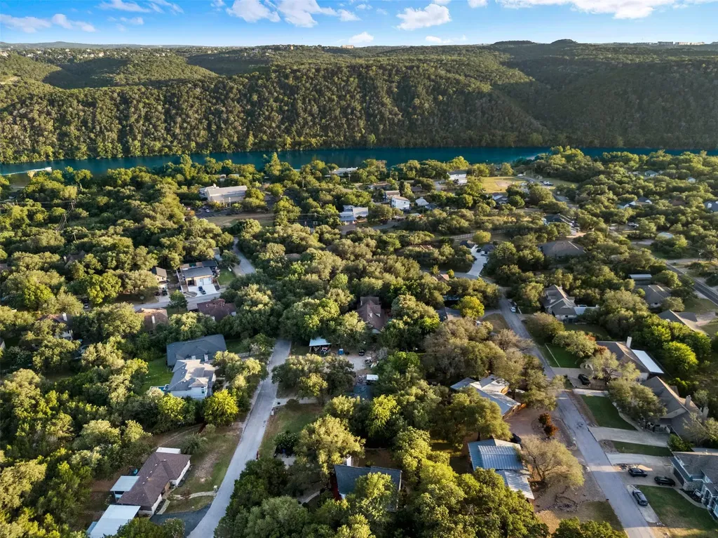 1204 Summit Edge Drive Austin TX 78732