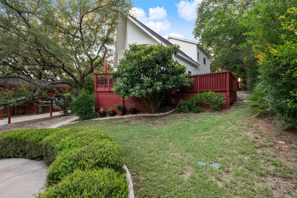 1204 Summit Edge Drive Austin TX 78732