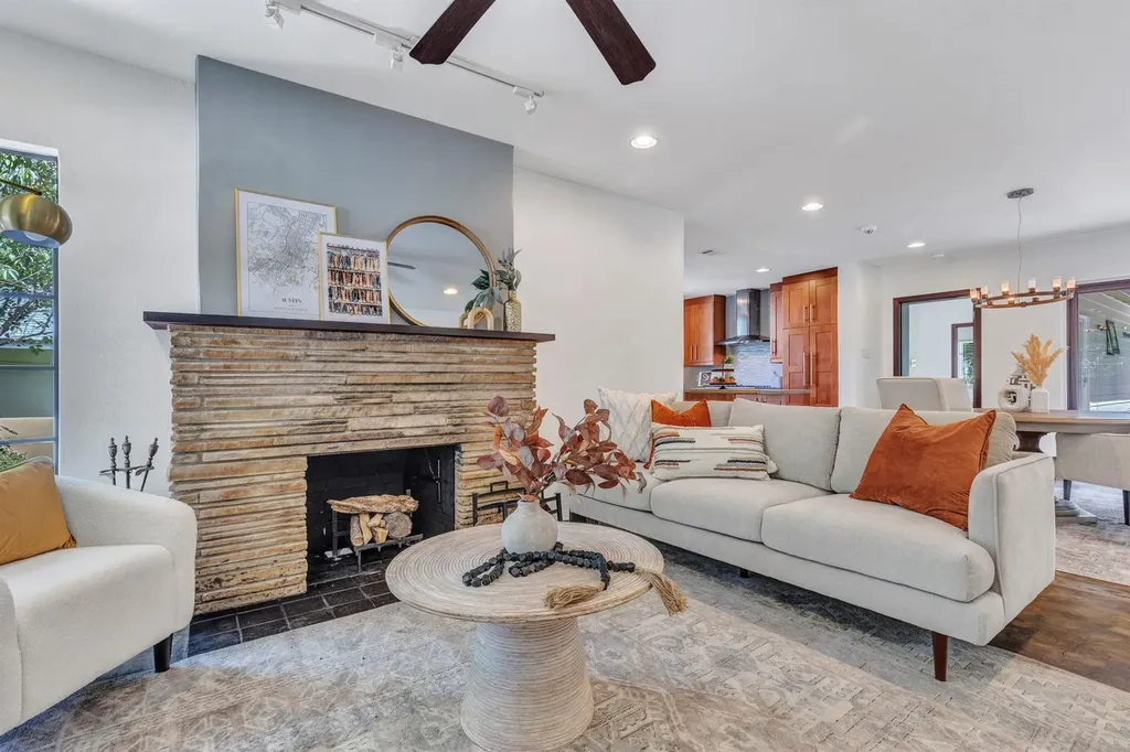 1208 Fairwood Road Austin TX 78722