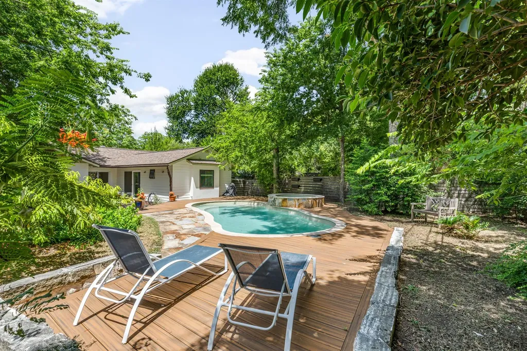 1208 Fairwood Road Austin TX 78722