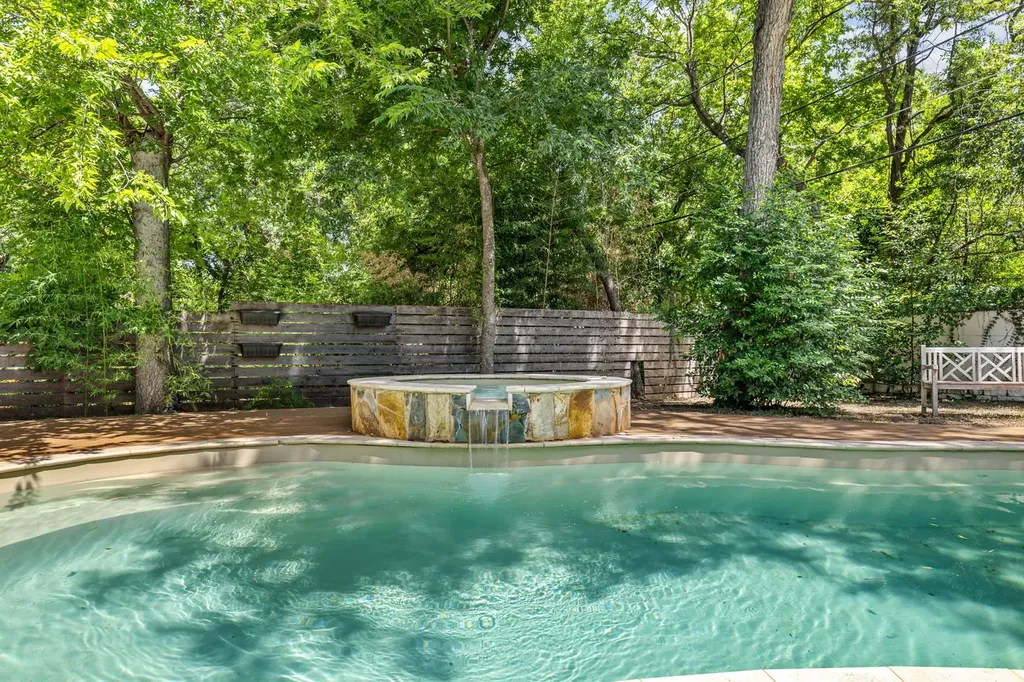 1208 Fairwood Road Austin TX 78722