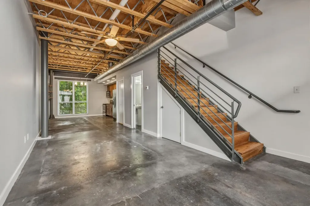 1305 E 6th Street Austin TX 78702