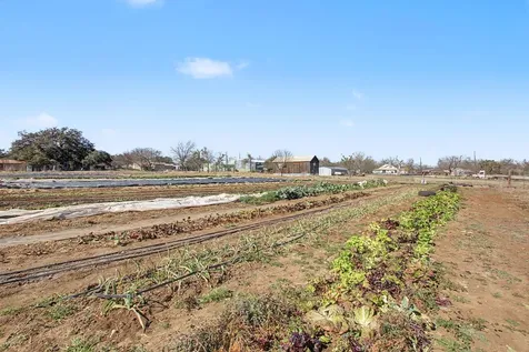 16588 N Us Highway 281 Highway Lampasas TX 76550