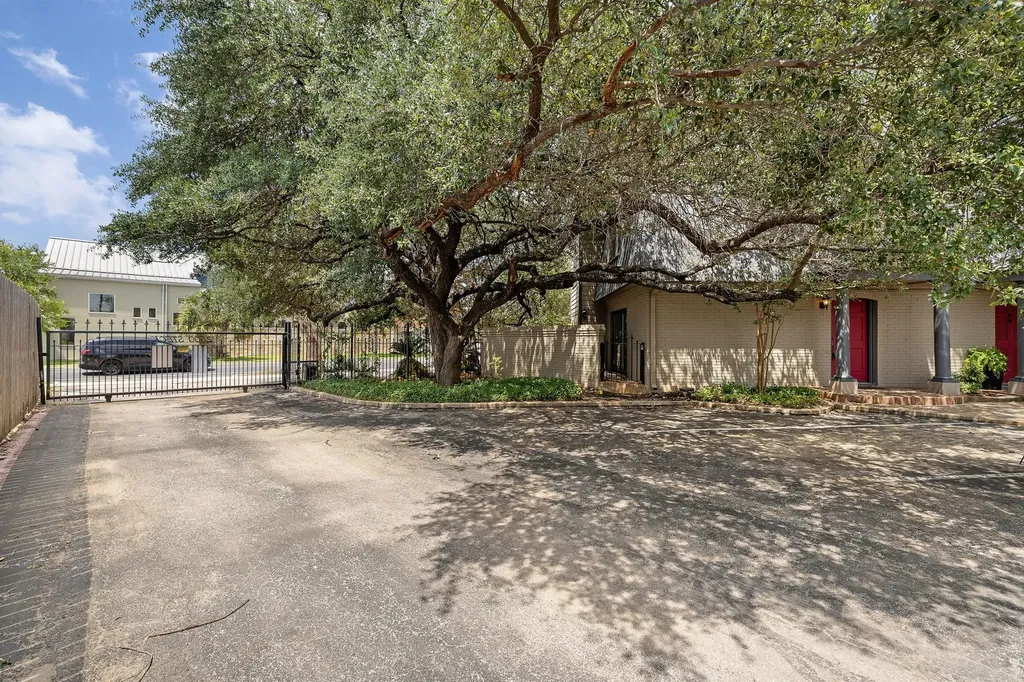 2500 Steck Avenue Austin TX 78757