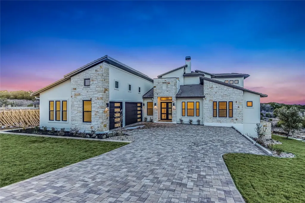 104 Nattie Woods Drive Horseshoe Bay TX 78657