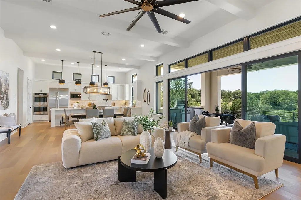104 Nattie Woods Drive Horseshoe Bay TX 78657
