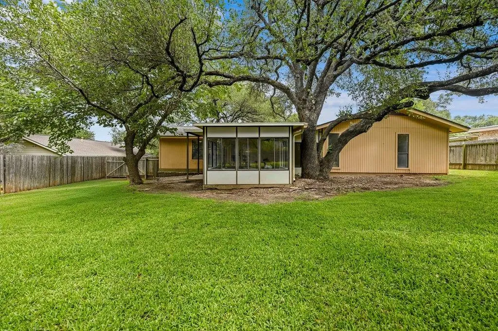 6713 Colina Lane Austin TX 78759
