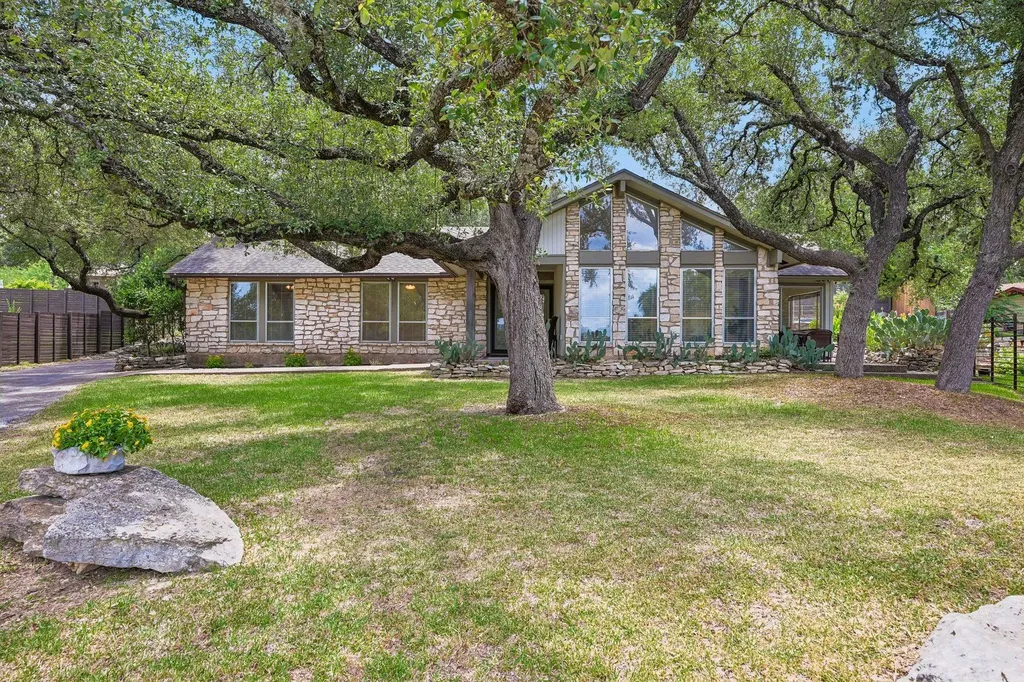 13101 Travis View Loop Austin TX 78732