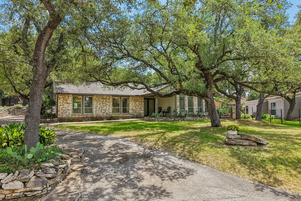 13101 Travis View Loop Austin TX 78732