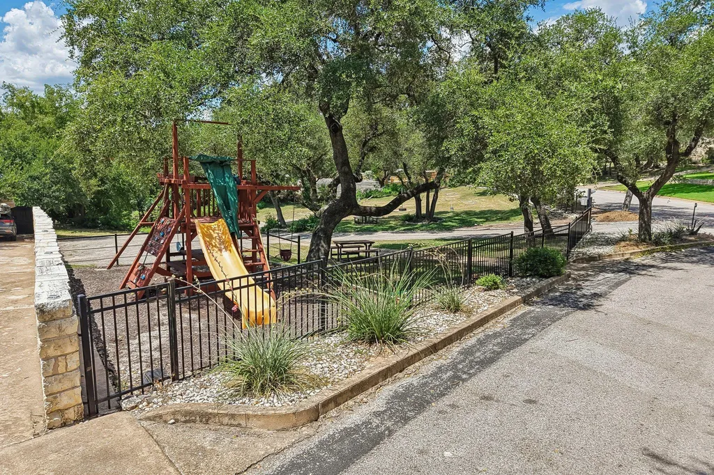 13101 Travis View Loop Austin TX 78732
