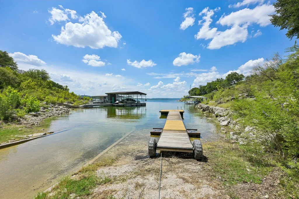 13101 Travis View Loop Austin TX 78732