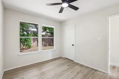 11016 Oak Street Jonestown TX 78645