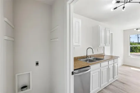 11016 Oak Street Jonestown TX 78645