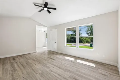 11016 Oak Street Jonestown TX 78645