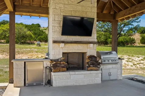 283 Soaring Eagles Drive Fredericksburg TX 78624