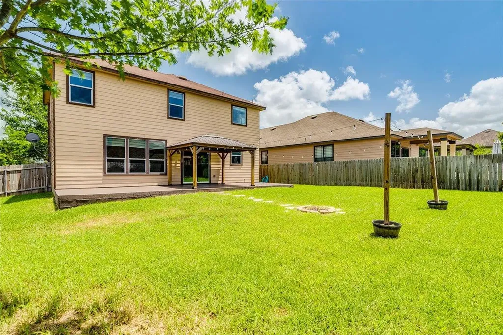 401 Waterleaf Boulevard Kyle TX 78640
