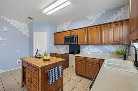 114 Almquist Street Hutto TX 78634