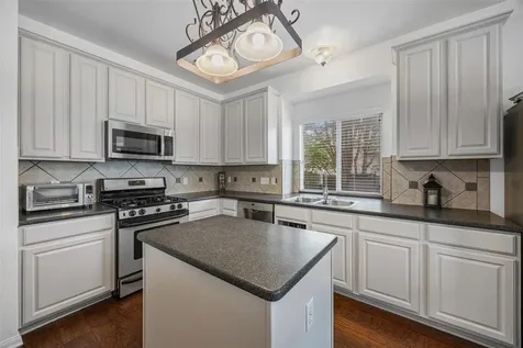 16902 Brewer Blackbird Drive Pflugerville TX 78660