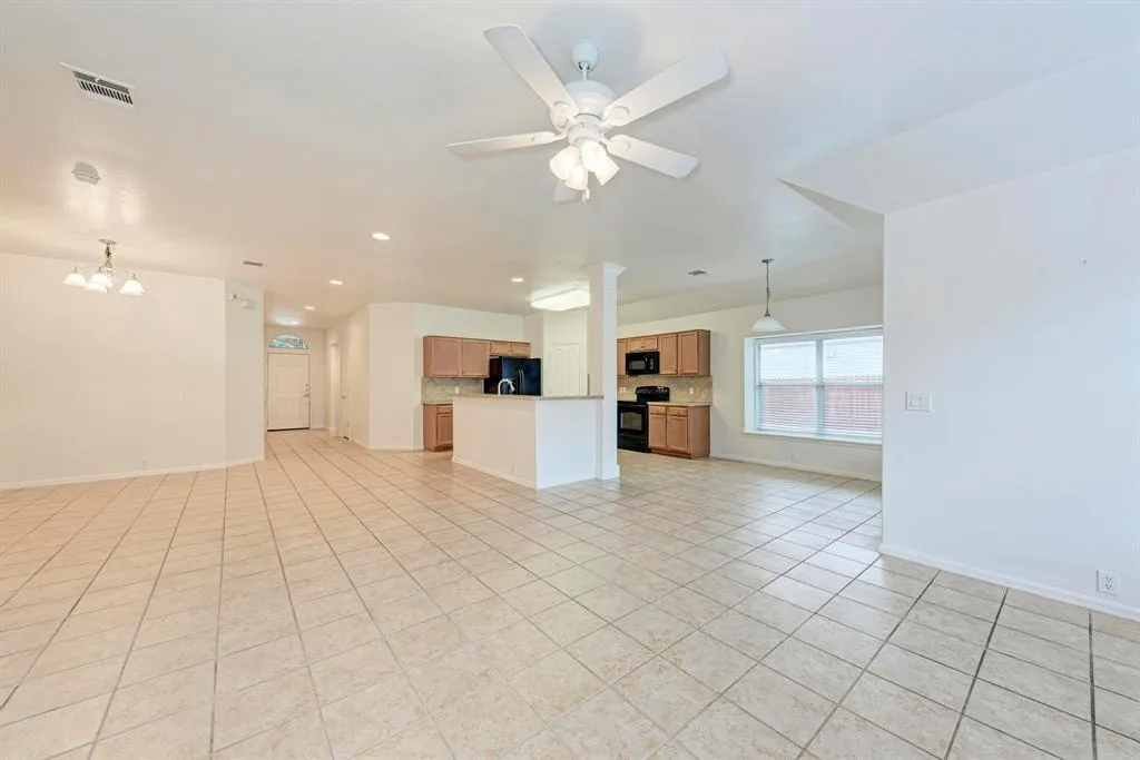 412 Golden Eagle Lane Leander TX 78641