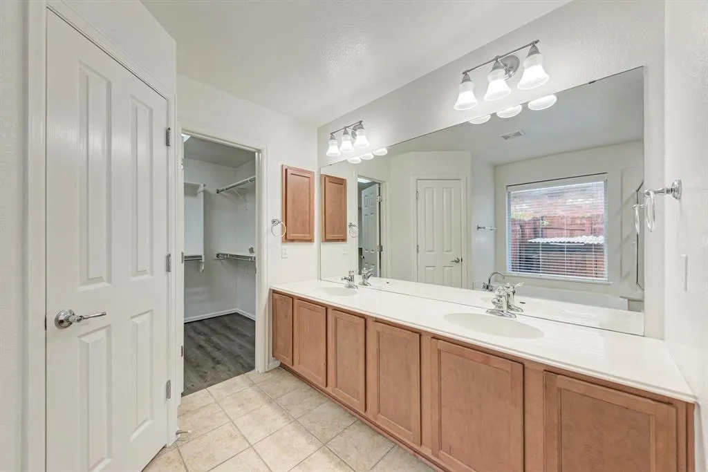 412 Golden Eagle Lane Leander TX 78641