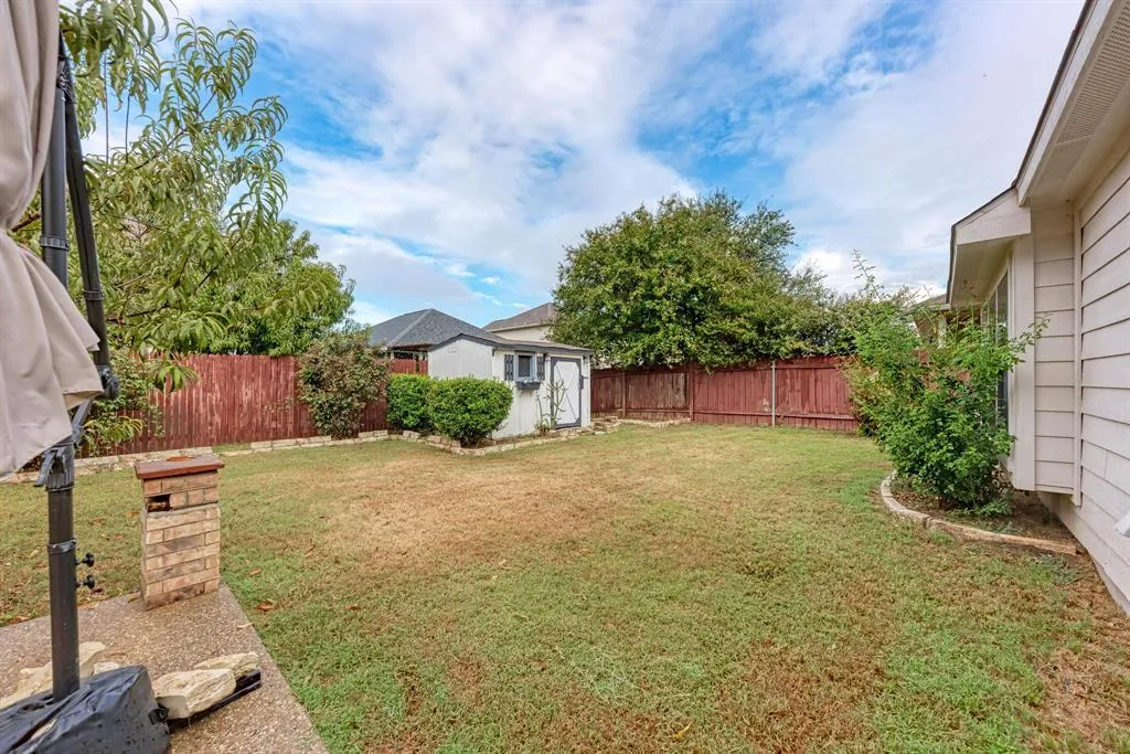 412 Golden Eagle Lane Leander TX 78641