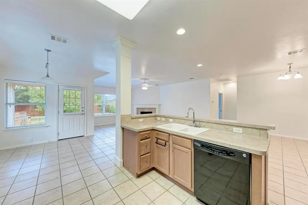 412 Golden Eagle Lane Leander TX 78641
