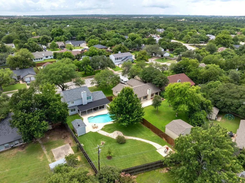 1700 E Messick Loop Round Rock TX 78681